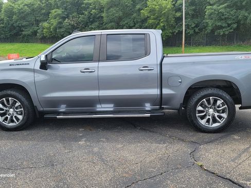 Used 2022 Chevrolet Silverado 1500 LT w/ Bed Protection Package AWD/4WD image 7