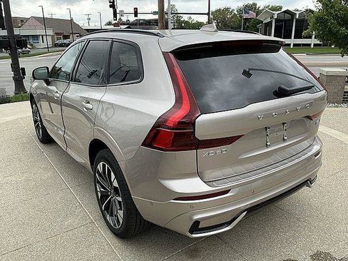 New 2026 Volvo XC60 B5 Plus w/ Protection Package Premier AWD/4WD image 10