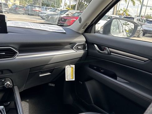 New 2025 MAZDA CX-5 Carbon Edition image 16