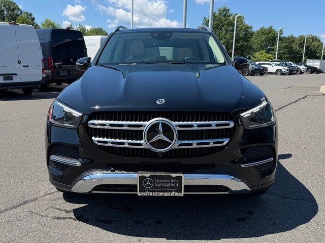 Certified 2024 Mercedes-Benz GLE 450 4MATIC image 2