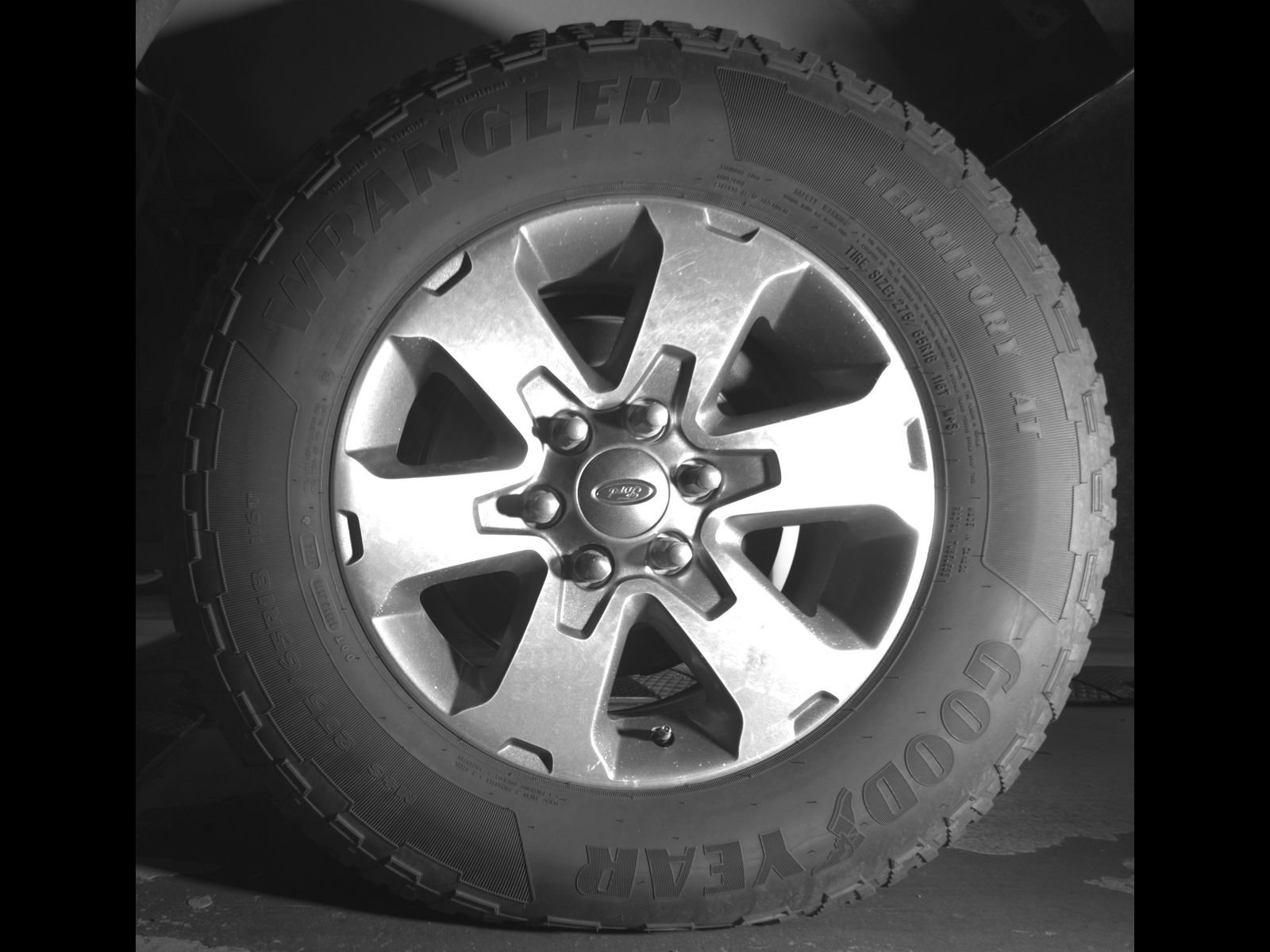Used 2014 Ford F150 FX4 w/ Equipment Group 402A Luxury AWD/4WD image 12