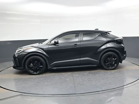 Used 2021 Toyota C-HR image 8