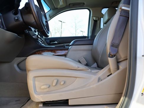 Used 2017 Chevrolet Tahoe Premier image 34