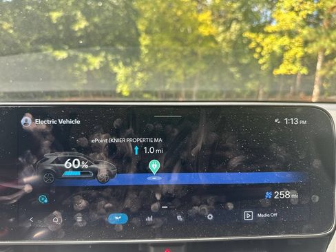 Used 2025 Hyundai Ioniq 5 SEL RWD image 17