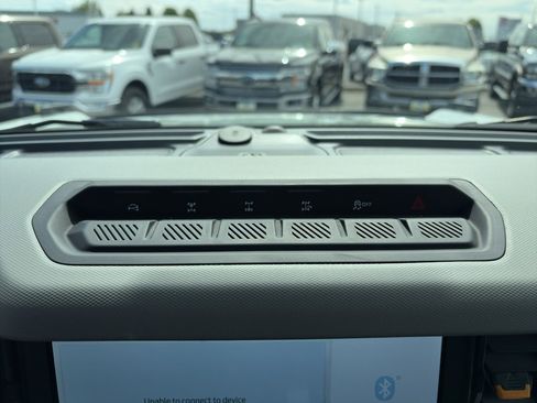 Used 2022 Ford Bronco Badlands image 15