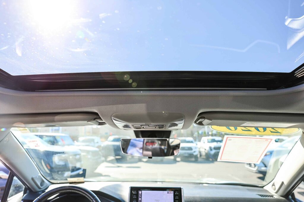 Certified 2020 Toyota RAV4 TRD Off-Road AWD/4WD image 7