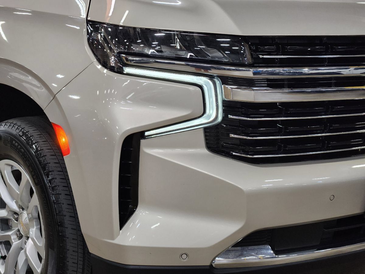 Used 2023 Chevrolet Tahoe LT w/ Luxury Package AWD/4WD image 13