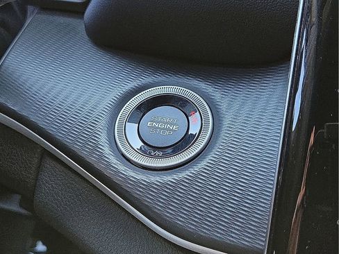 Used 2023 Jeep Grand Cherokee Altitude image 31