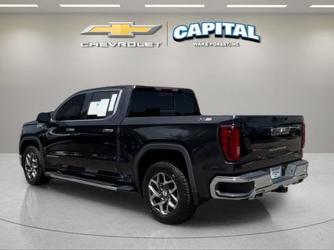 Used 2022 GMC Sierra 1500 SLT w/ SLT Premium Plus Package AWD/4WD image 3