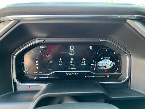 Used 2025 GMC Sierra 1500 Denali w/ Technology Package AWD/4WD image 16