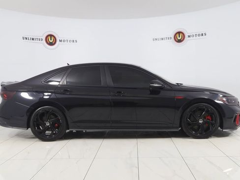 Used 2024 Volkswagen Jetta GLI Autobahn image 2