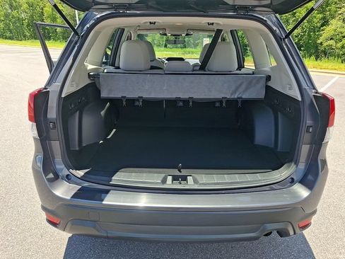 Used 2023 Subaru Forester AWD/4WD image 29