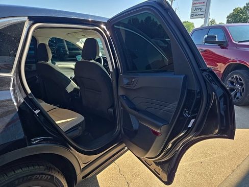 Used 2022 Ford Escape SE w/ Convenience Package FWD image 68