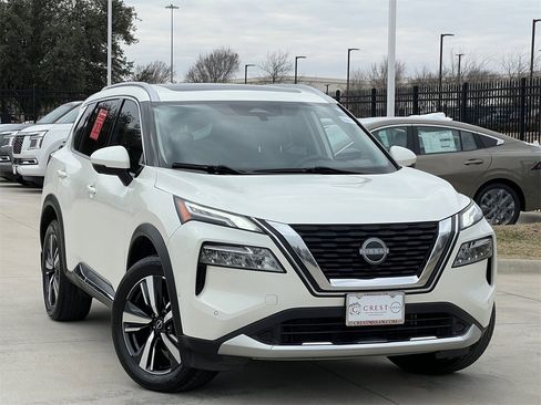 Certified 2023 Nissan Rogue Platinum image 2