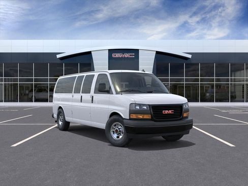 New 2025 GMC Savana 3500 Extended image 25