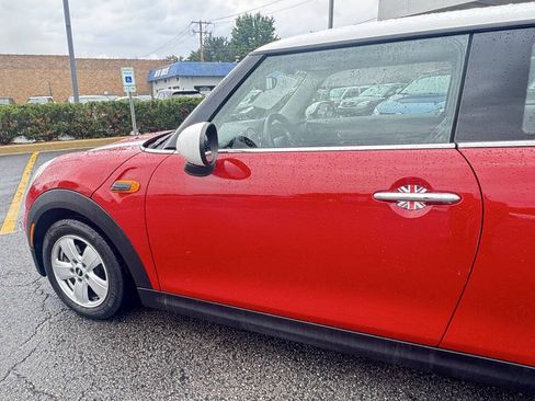 Used 2014 MINI Cooper 2-Door Hardtop FWD image 9