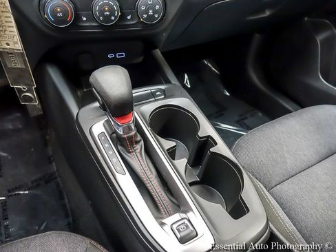 Used 2024 Chevrolet Trax RS w/ Driver Confidence Package FWD image 17