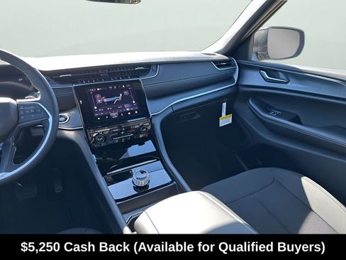 New 2025 Jeep Grand Cherokee Laredo X w/ Luxury Tech Group I RWD image 27