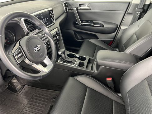 Used 2022 Kia Sportage EX AWD/4WD image 4