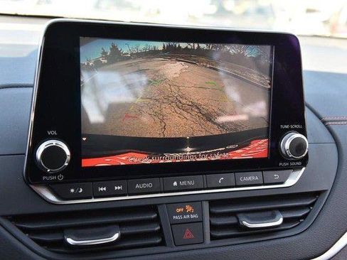 Used 2020 Nissan Altima 2.5 SR w/ Premium Package image 13