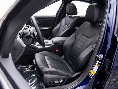 Certified 2022 BMW 330i xDrive Sedan w/ M Sport Package image 15