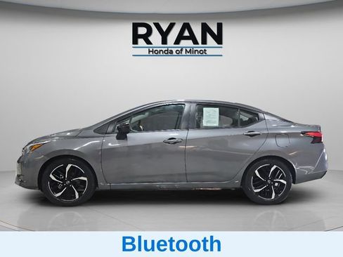 Used 2024 Nissan Versa SR image 8