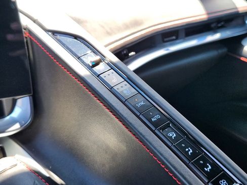 Used 2020 Chevrolet Corvette Stingray Premium Cpe w/ 3LT Preferred Equipment Group RWD image 15