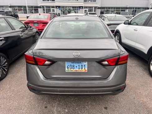 Used 2025 Nissan Altima 2.5 SV FWD image 4
