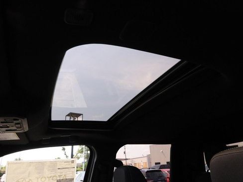 New 2025 Toyota Tacoma TRD Off-Road image 8