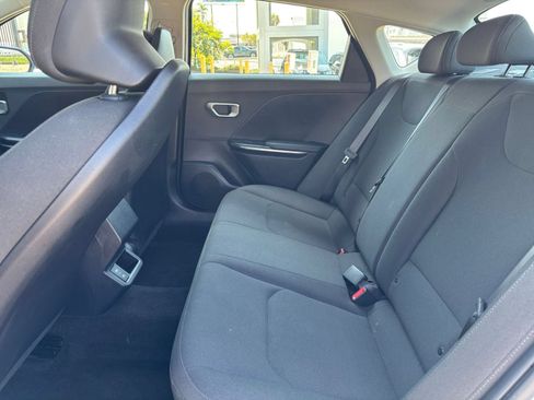 Used 2026 Kia K4 FWD image 24
