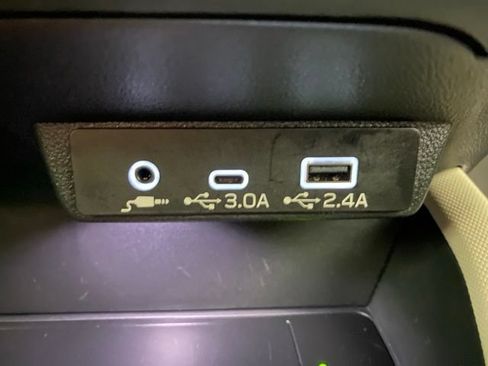 Certified 2025 Subaru Forester Limited AWD/4WD image 22