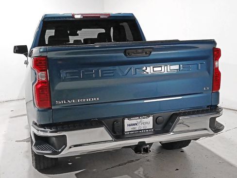 Used 2024 Chevrolet Silverado 1500 LT AWD/4WD image 5