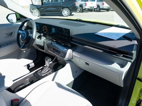 Used 2024 Hyundai Kona SEL image 38