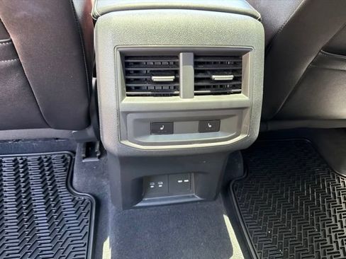 Used 2023 Volkswagen Atlas Cross Sport SEL Premium R-Line AWD/4WD image 15