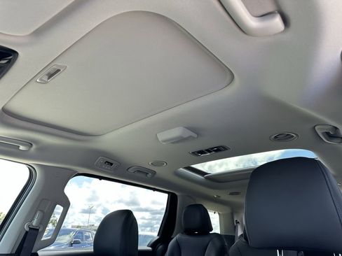 New 2026 Kia Carnival SX FWD image 19
