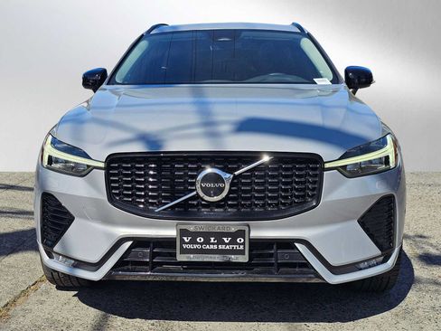 Certified 2023 Volvo XC60 B5 Plus w/ Protection Package Premier AWD/4WD image 8