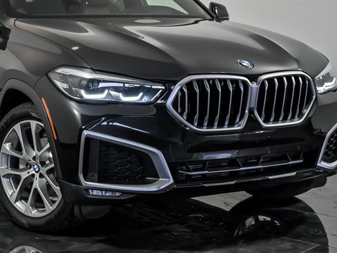Used 2021 BMW X6 xDrive40i w/ Premium Package 2 AWD/4WD image 2