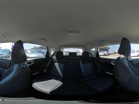 Used 2025 Kia Soul LX w/ LX Technology Package FWD image 39
