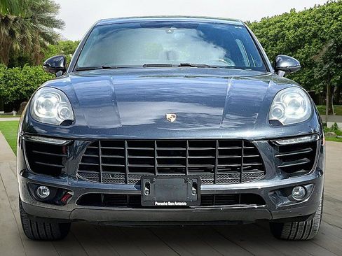 Used 2018 Porsche Macan AWD/4WD image 2
