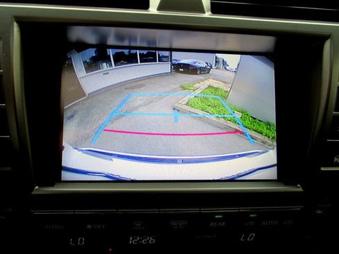 Used 2018 Lexus GX 460 Premium w/ Premium Package AWD/4WD image 3