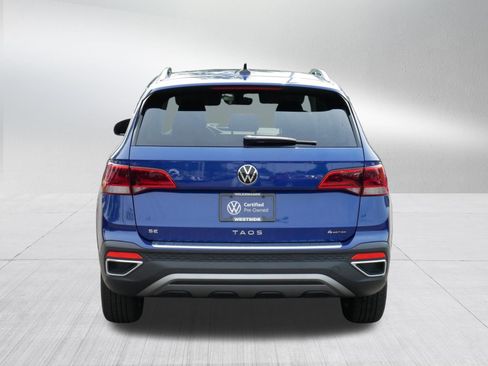 Certified 2024 Volkswagen Taos SE AWD/4WD image 6