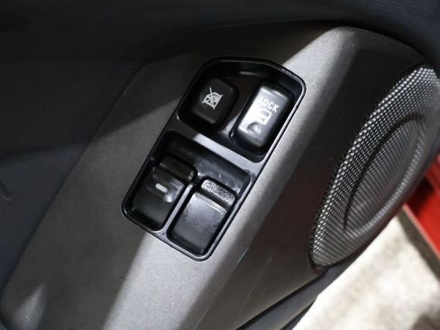 Used 2009 Mitsubishi Eclipse GS image 13