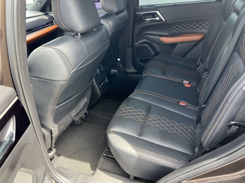 Used 2022 Mitsubishi Outlander SEL FWD image 32