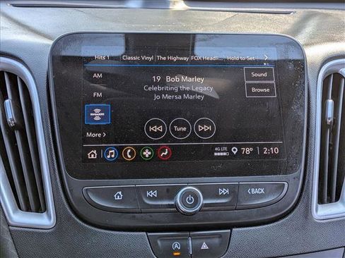 Used 2022 Chevrolet Malibu LT image 13