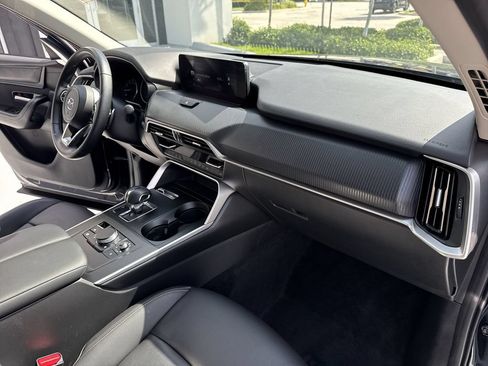 Used 2024 MAZDA CX-90 3.3 Turbo w/ Select Package AWD/4WD image 32