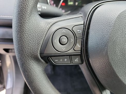 Certified 2025 Toyota RAV4 LE FWD image 27