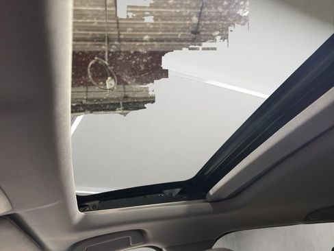 Used 2021 Honda CR-V EX-L image 3