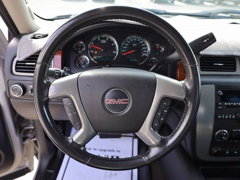 Used 2008 GMC Sierra 2500 SLT w/ Z71 Off-Road Package image 13