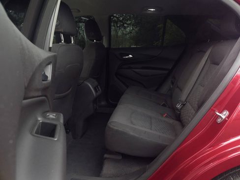 Used 2019 Chevrolet Equinox LT FWD image 14