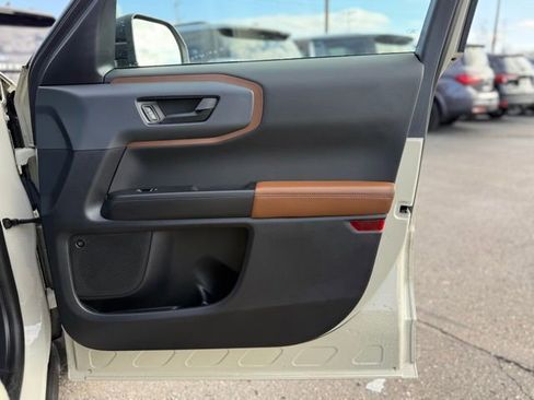 Used 2024 Ford Bronco Sport Outer Banks w/ Tech Package image 17